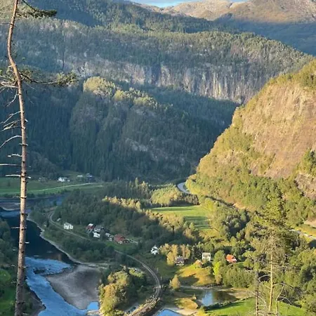 Tradisjonell Norsk I Vakre Rasdalen Holiday home *