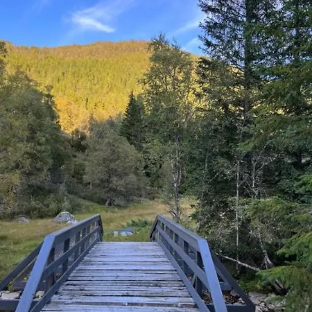Tradisjonell Norsk I Vakre Rasdalen Casa vacanze *